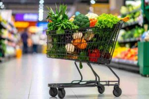 El truco del carrito del supermercado que te hace gastar más sin que te des cuenta