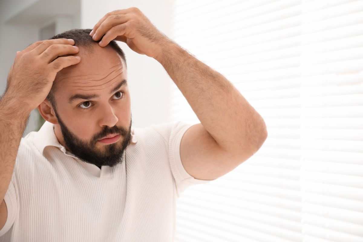 ¿Cuál es el remedio para frenar la caída del cabello? Hay que usar un alimento que casi todos tenemos en casa