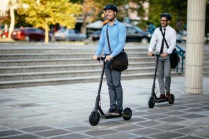 Seguro obligatorio para patinetes eléctricos: qué cambia desde ahora y a quién afecta
