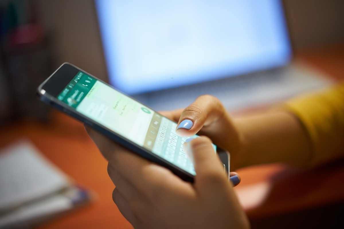 Cómo Saber si Alguien Está Leyendo tus Chats de WhatsApp y Proteger tu Privacidad