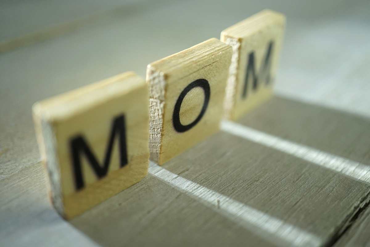 Apoyo esencial para madres solteras en España en 2026