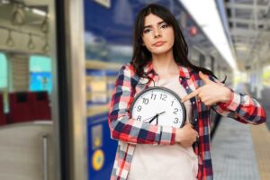 Tu tren llega tarde: en estos casos puedes reclamar dinero y casi nadie lo sabe